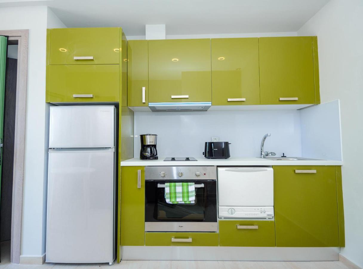 Tzogias Apartments Pan Ласи Екстериор снимка