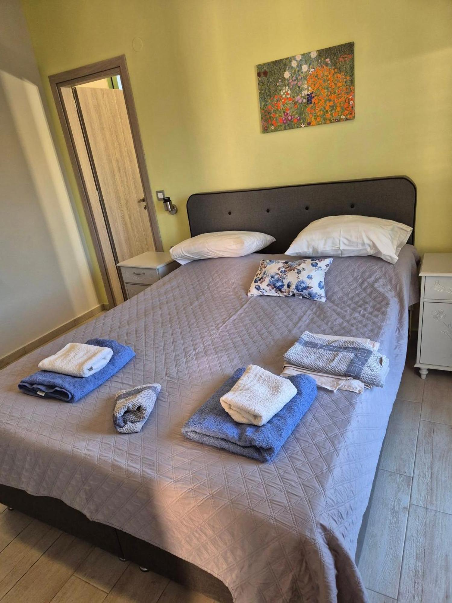 Tzogias Apartments Pan Ласи Екстериор снимка
